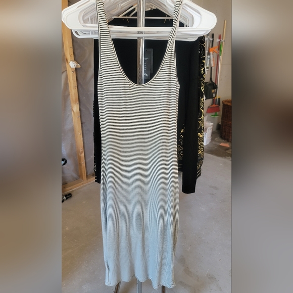 GUESS striped long dress - Picture 2 of 5